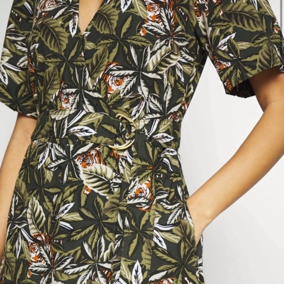 Banana Republic Tiger Handkerchief-Hem Wrap Dress NWT . - Picture 4 of 11